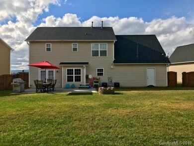 Extra large rear patio with gas grill (permanent p