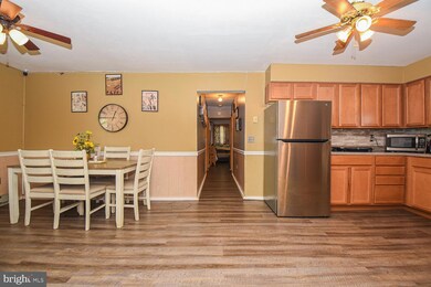 306 Maple Ave, Moorefield, WV 26836 - photo 7