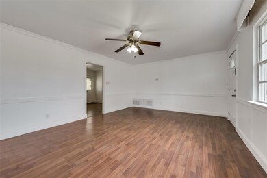 724 Greenway Dr, Hurst, TX 76053 - photo 6