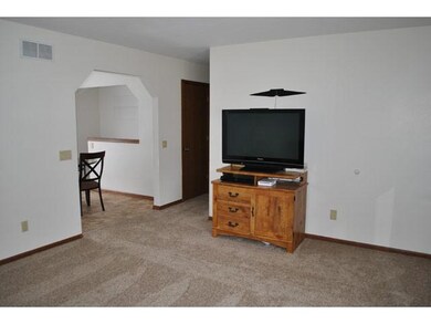 5554 Colleen Cir, Fitchburg, WI 53711 - photo 5