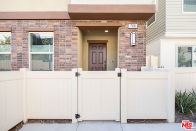 768 Daniel Freeman Cir, Inglewood, CA 90301 - photo 3