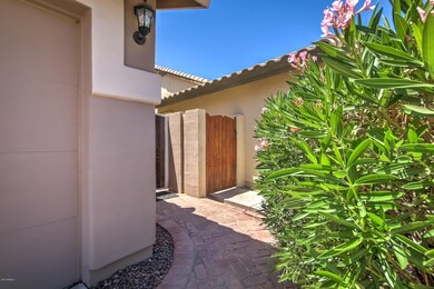 3921 W Sheffield Ave-4