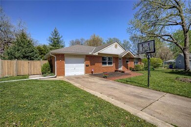 6107 Halsey St, Shawnee, KS 66216 - photo 2