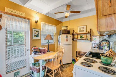 380 N Brevard Ave, Cocoa Beach 012(Apt A