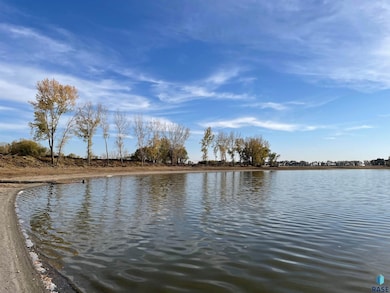 527 Sandpiper Ln Ln, Wentworth, SD 57075 - photo 2