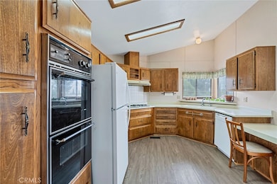 24800 Cornstalk Rd, Wildomar, CA 92595 - photo 4