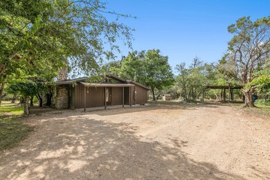 239 Memory Ln, Fredericksburg, TX 78624 - photo 2