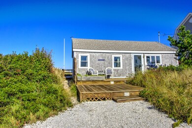 16 Pierce Ave, Oak Bluffs, MA 02557 - photo 4