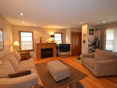 267 N 15th Ave, Beech Grove, IN 46107 - photo 2