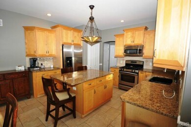 6416 Carmel Dr, Macungie, PA 18062 - photo 7