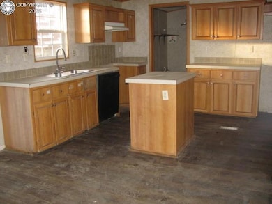 1231 Lawrence St, Canon City, CO 81212 - photo 5