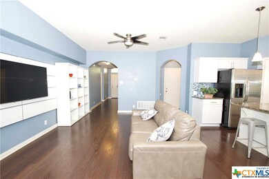 2005 Hearthstone Dr, San Marcos, TX 78666 - photo 3