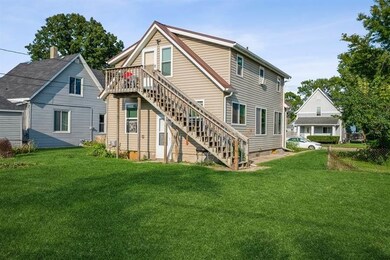 1324 10th St NW, Cedar Rapids, IA 52405 - photo 4