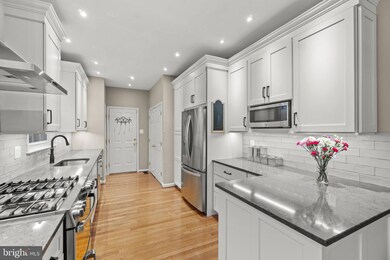 11312 Church Bend Ct, Germantown, MD 20876 - photo 5