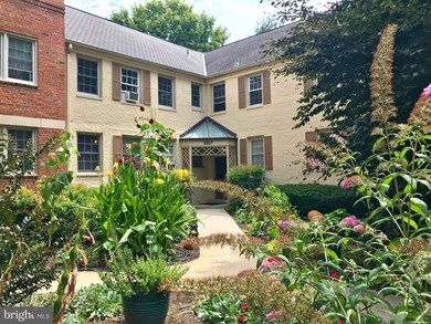 2217 Washington Ave unit 203, Silver Spring, MD 20910 - photo 2