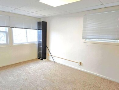 Liv Room 2