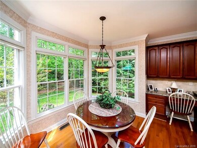 Bay window breakfast area
