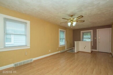 2343 Maple St, Des Moines, IA 50317 - photo 2