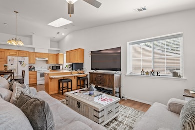 3005SWUniversityRd-009