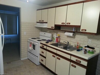 Perfectly located kitchen for all your culinary ne