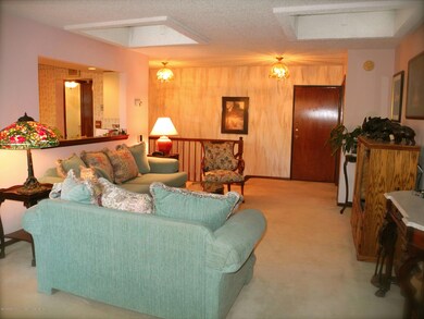 3465 Amboy Rd unit 4C, Staten Island, NY 10306 - photo 5