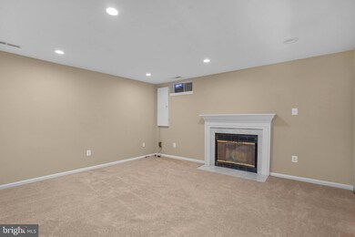 2216 Wimbledon Cir, Silver Spring, MD 20906 - photo 6