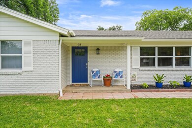 613 Cullum Ave, Hurst, TX 76053 - photo 2