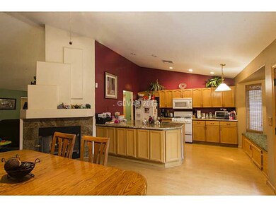 Kitchen. KITCHEN/FAMILY ROOM OR KITCHEN/FORMAL DIN