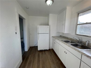 Kitchen before rented