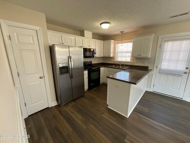 3624 Fescue Dr, Greenville, NC 27834 - photo 5