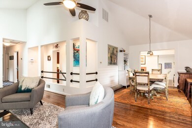 4625 N Dittmar Rd, Arlington, VA 22207 - photo 5