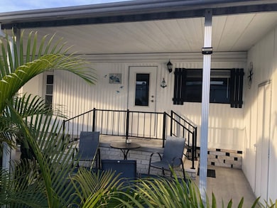 125 Danny Dr, Valrico, FL 33594 - photo 5