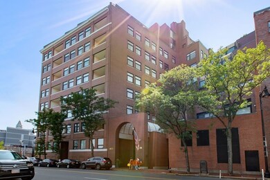 The Mariner Condominiums unit 306, Boston, MA 02109 - photo 3