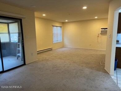 41 Meadow Green Cir unit K, Manalapan, NJ 07726 - photo 4