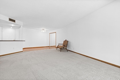 132 Demont Ave E unit 136, Saint Paul, MN 55117 - photo 3