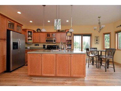 2755 Crinkle Root Dr, Fitchburg, WI 53711 - photo 5