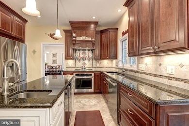 1013 Northwoods Trail, McLean, VA 22102 - photo 6