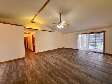 unlisted-address, Farmer City, IL 61842 - photo 4