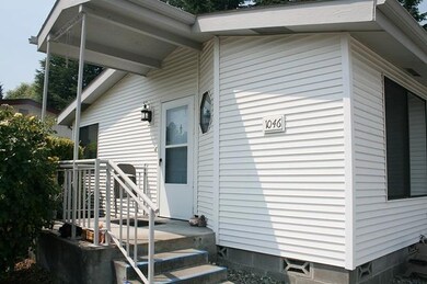 1046 Hemlock Ln, Grants Pass, OR 97527 - photo 2