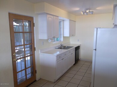 4602 E 14th St, Tucson, AZ 85711 - photo 3