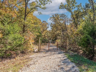 Robin Way, Cole Camp, MO 65325 - photo 7