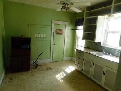 other side of kitchen