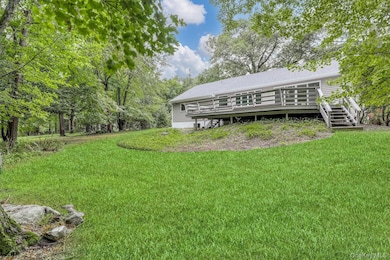 13 Tice Ct, Spring Valley, NY 10977 - photo 4