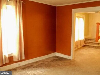 2303 Hoffer Ave, Reading, PA 19605 - photo 6