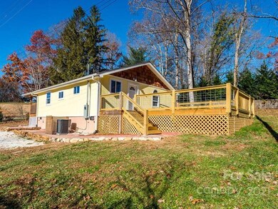 668 Pace Rd, Hendersonville, NC 28792 - photo 4