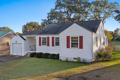 1403 E 34th St, Sheffield, AL 35660 - photo 2