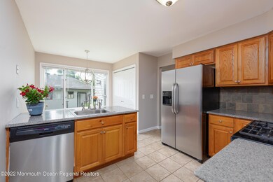 9 Bridgewaters Dr unit 5, Oceanport, NJ 07757 - photo 5