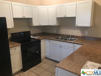 1410 Marlton St unit 1, San Marcos, TX 78666 - photo 3