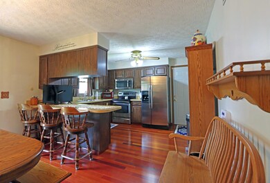 Dining/Kitchen