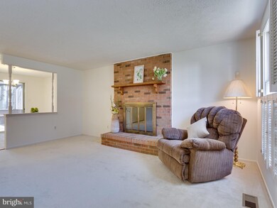 6107 Mantle Rd, Burke, VA 22015 - photo 4